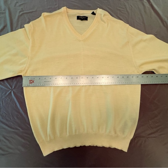 Bobby Jones 100% Merino Wool Yellow V-Neck Golf Sweater Size Large MSRP $225 - Picture 6 of 10